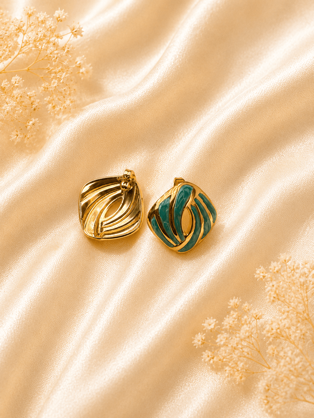 Turquoise Wave Square Enamel Stud Earrings - violinas